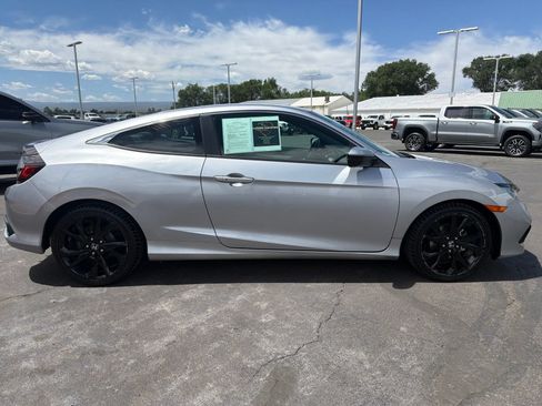 Used 2019 Honda Civic Sport image 9