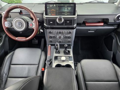 Used 2024 INEOS Grenadier Fieldmaster Edition image 12