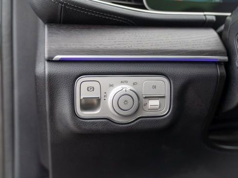 Used 2022 Mercedes-Benz GLS 580 4MATIC image 30