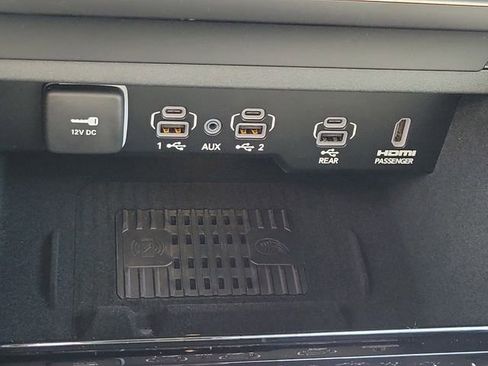 New 2026 Jeep Grand Wagoneer L Summit AWD/4WD image 25