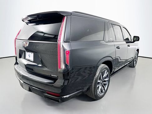Used 2022 Cadillac Escalade ESV Sport Platinum AWD/4WD image 5