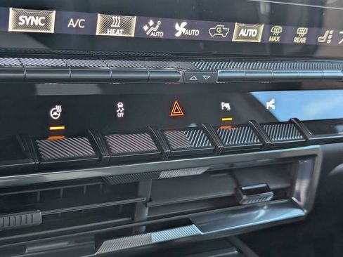 New 2026 GMC Hummer EV 4x4 Crew Cab image 15