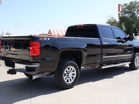 Used 2019 Chevrolet Silverado 3500 LTZ w/ Duramax Plus Package AWD/4WD image 7