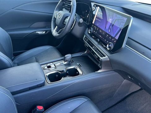 Certified 2025 Lexus RX 350 w/ Convenience Package image 16