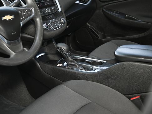 Used 2023 Chevrolet Malibu LT image 34