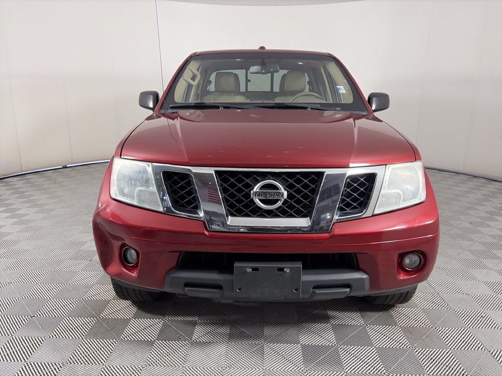 Used 2017 Nissan Frontier SV w/ SV Value Truck Package AWD/4WD image 2