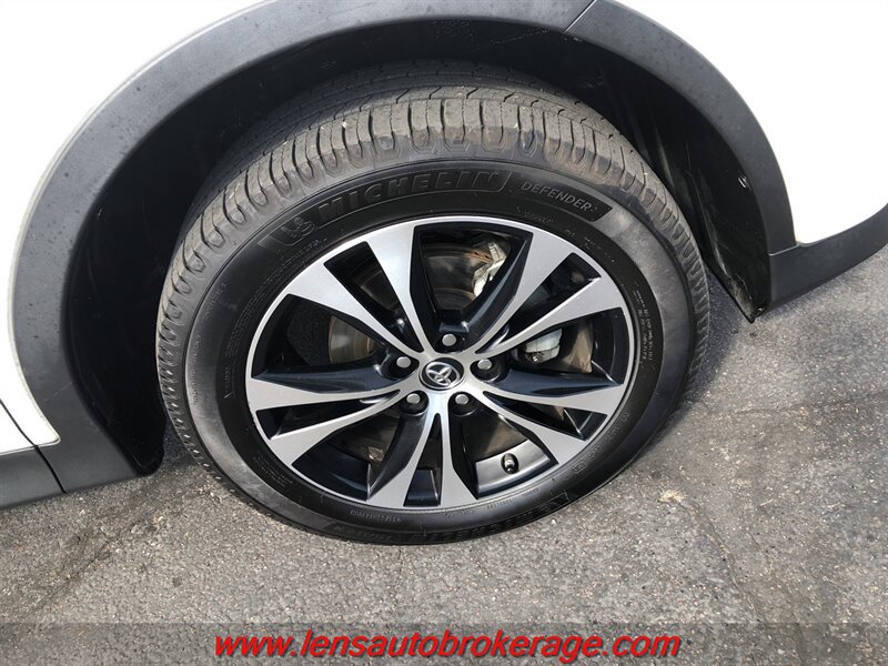 Used 2015 Toyota RAV4 Limited w/ Technology Package FWD image 25