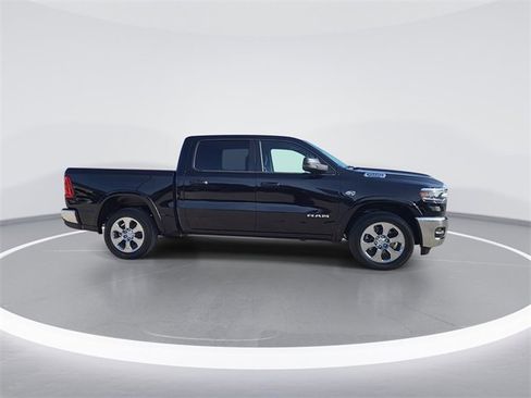 New 2026 RAM 1500 4x4 Crew Cab image 2