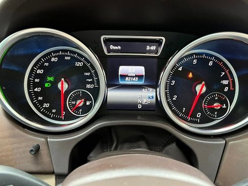 Used 2019 Mercedes-Benz GLE 400 4MATIC w/ Premium 1 Package image 37