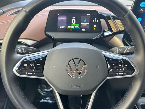 Used 2023 Volkswagen ID.4 Pro image 23