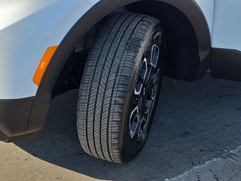 Used 2024 Hyundai Santa Cruz SEL image 32