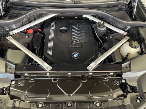 Used 2020 BMW X7 xDrive40i w/ Premium Package AWD/4WD image 20