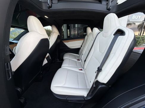 Used 2020 Tesla Model X Long Range AWD/4WD image 22