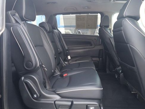 Certified 2025 Honda Odyssey Touring image 22