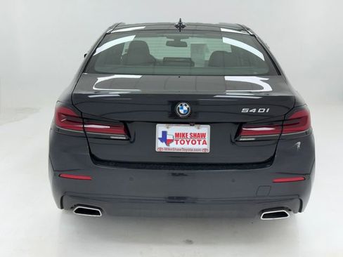 Used 2023 BMW 540i w/ Premium Package image 19