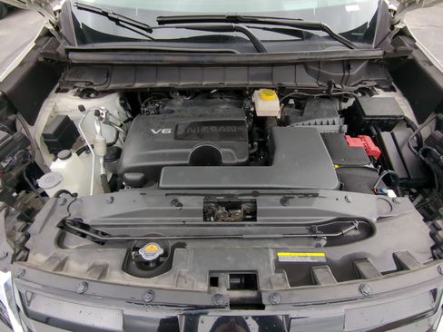 Used 2022 Nissan Pathfinder Platinum w/ Cargo Package image 37