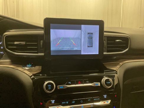 Used 2021 Ford Explorer Limited w/ Equipment Group 301A image 20