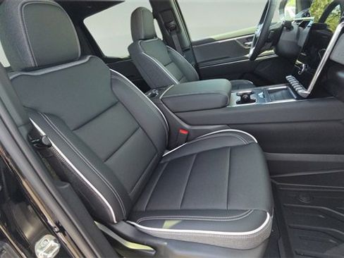 New 2026 GMC Sierra EV Elevation w/ LPO, Elevation Dark Package image 21