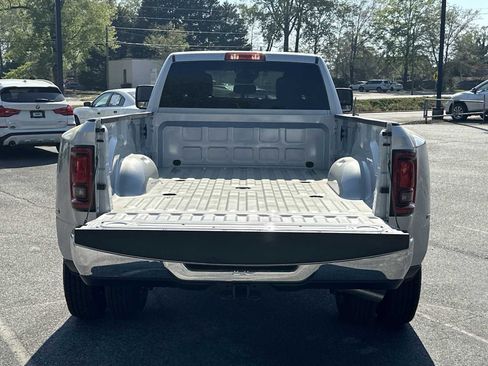 New 2026 RAM 3500 Tradesman image 18