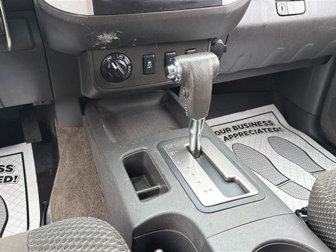 Used 2013 Nissan Frontier PRO-4X AWD/4WD image 23