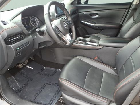 Certified 2025 Nissan Sentra SR w/ SR Premium Package FWD image 12