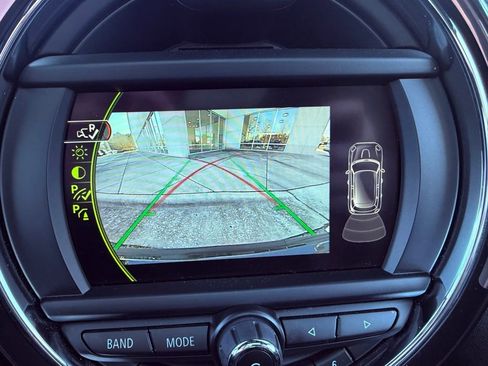 Used 2018 MINI Cooper S image 21