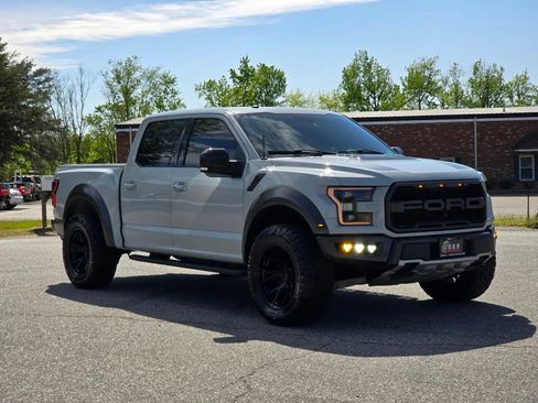 Used 2017 Ford F150 Raptor w/ Equipment Group 802A Luxury AWD/4WD image 27