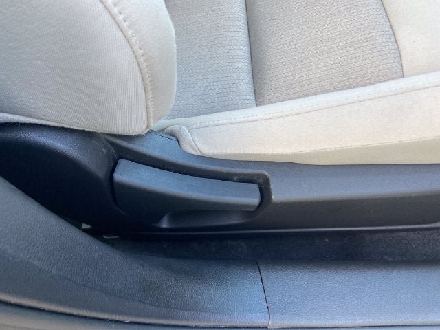 Used 2025 Nissan Altima 2.5 SV FWD image 16