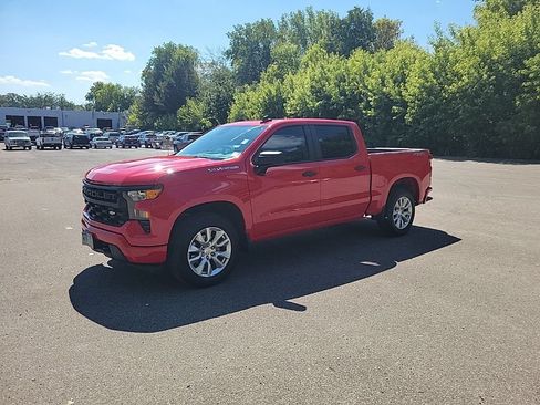 Used 2022 Chevrolet Silverado 1500 Custom AWD/4WD image 21