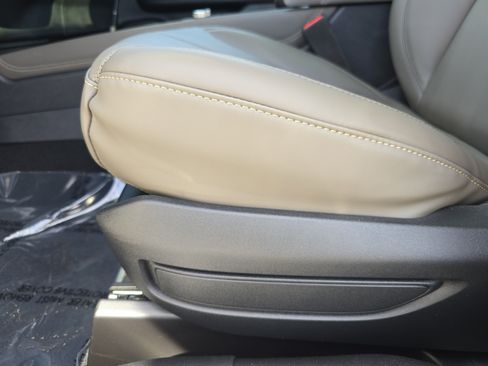 New 2026 Lincoln Corsair Premiere image 28