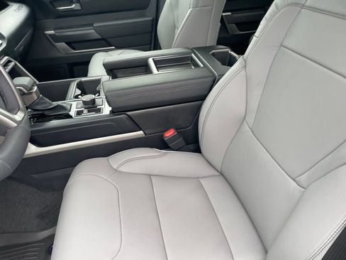 New 2026 Toyota Tundra SR5 AWD/4WD image 22
