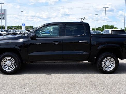 Used 2023 Chevrolet Colorado W/T RWD image 5