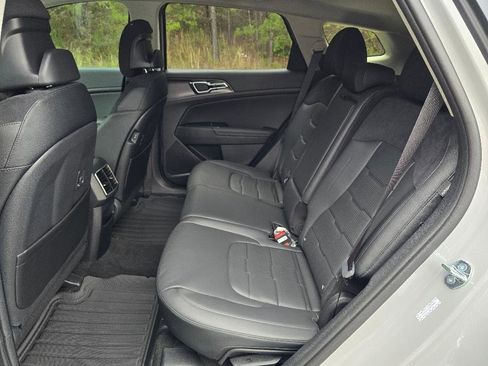 New 2026 Kia Sportage SX FWD image 4