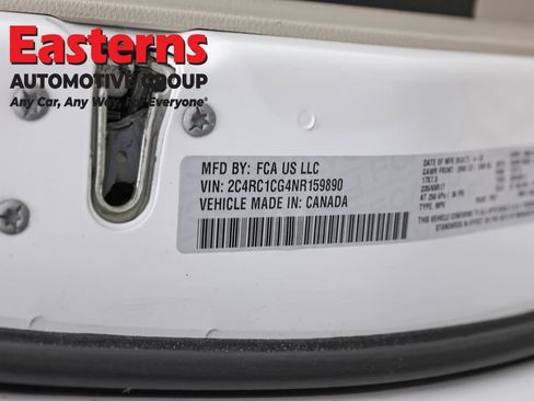 Used 2022 Chrysler Voyager LX FWD image 34