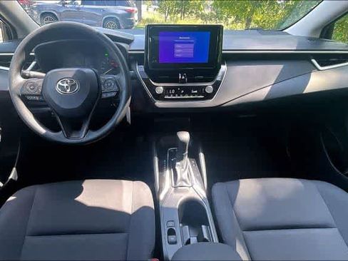 Used 2023 Toyota Corolla LE AWD/4WD image 7