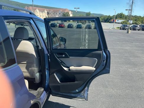 Used 2016 Subaru Forester 2.5i Limited w/ Protection Package #2 AWD/4WD image 28