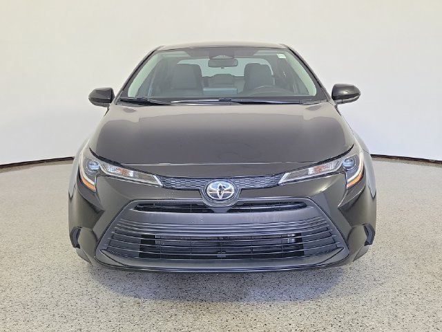Used 2024 Toyota Corolla LE FWD image 3