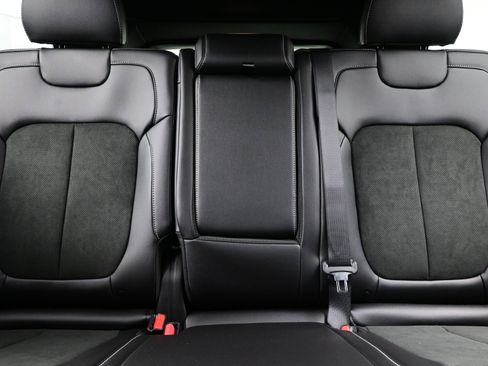 New 2026 Jeep Grand Cherokee Altitude image 10