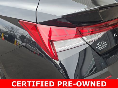 Used 2025 Hyundai Elantra SEL FWD image 34