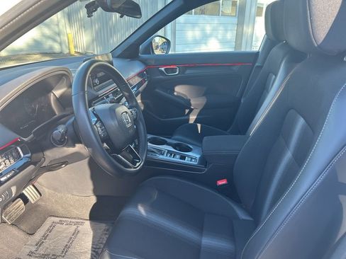 Used 2023 Honda Civic Sport image 18
