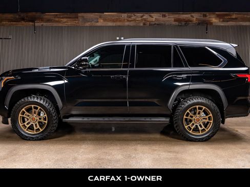 Used 2023 Toyota Sequoia SR5 image 5