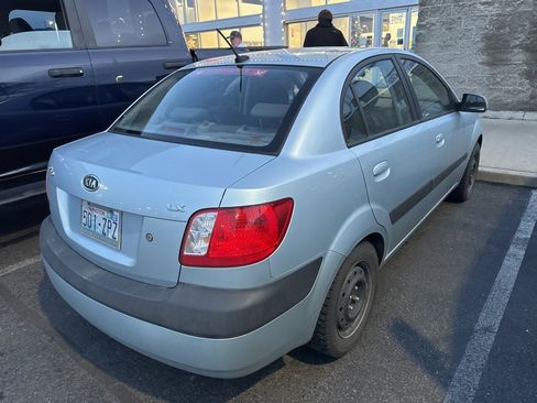 Used 2009 Kia Rio LX image 3