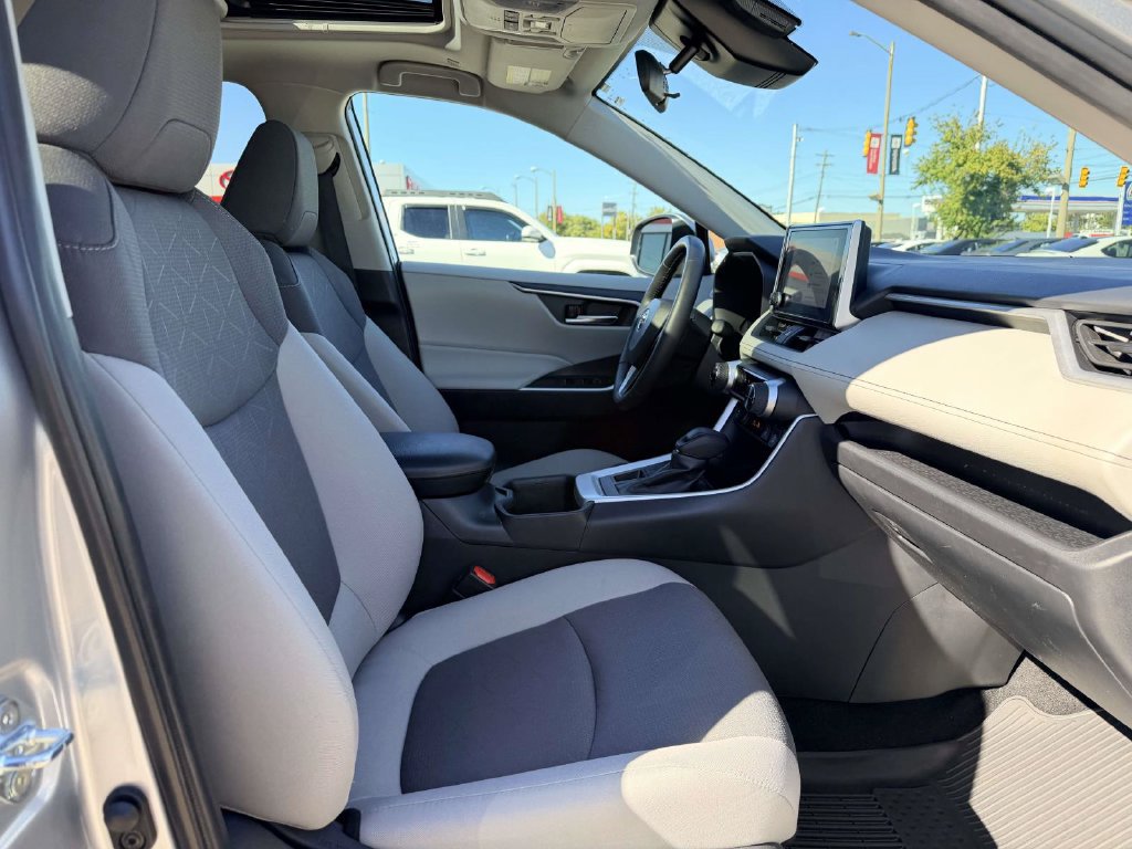 Certified 2025 Toyota RAV4 XLE w/ Convenience Package AWD/4WD image 13