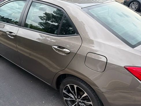 Used 2017 Toyota Corolla SE w/ Carpet Mat Package (TMS) FWD image 8
