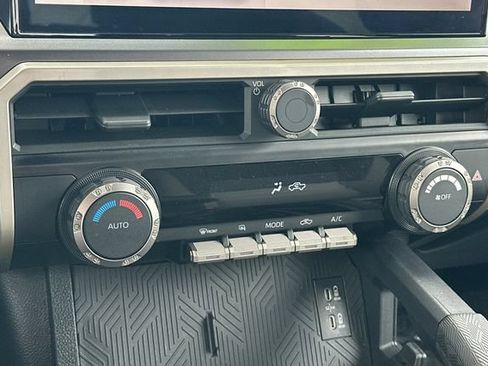 Certified 2025 Toyota Tacoma TRD Off-Road AWD/4WD image 24