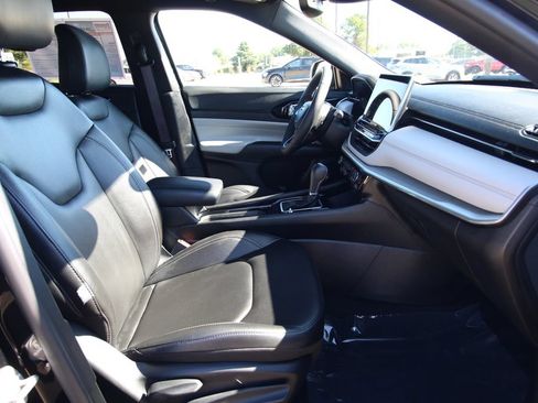 Used 2025 Jeep Compass Limited AWD/4WD image 8