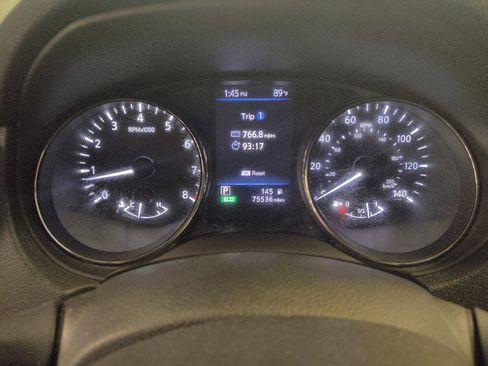 Used 2018 Nissan Rogue S FWD image 23