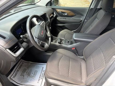 Used 2020 GMC Terrain SLE w/ Driver Convenience Package AWD/4WD image 9