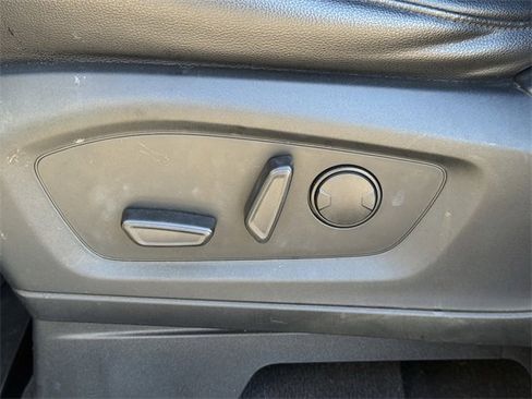 Used 2021 Ford Explorer Limited w/ Equipment Group 301A image 28