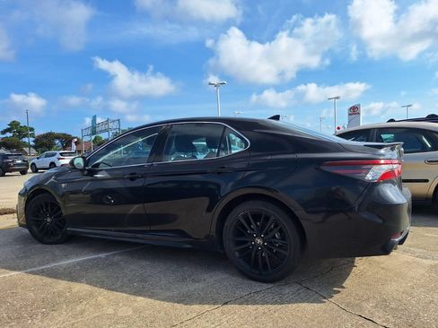Used 2023 Toyota Camry XSE FWD image 6